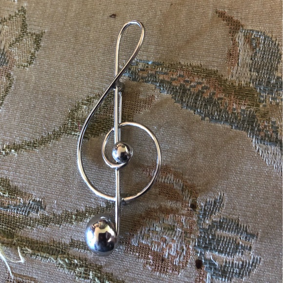 Sterling Silver Large Music Note Pin- 666 $35 or $30 w/offer - Picture 1 of 3